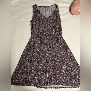 Old Navy Red and White Sleeveless V-Neck Sundress